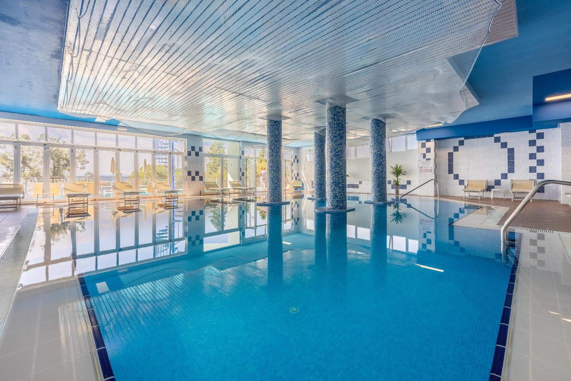 Mediteran Maradiso Hotel By Aminess Цриквениця Екстер'єр фото